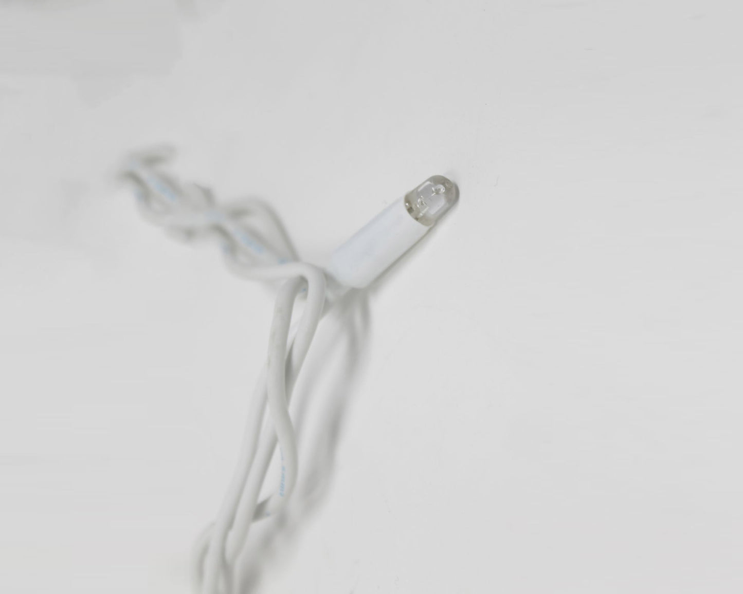 String 5m 230V with flash | white cable | 60 LED chain (10 flashes)